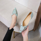 Pointed single shoes women's spring 2022 new flat bottom shallow mouth single Korean version leisure soft bottom pea shoes women's a222-10