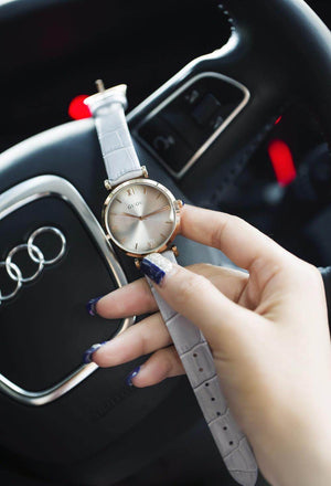 GUOU 8149 Brand Women's watches Luxury Fashion Wrist watches Leather Strap Ladies Watch Women Watches Clock