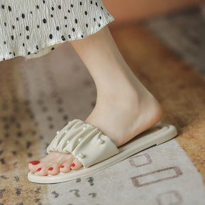 Slippers women's 2021 summer new pearl pleated flat bottom all-match outer wear soft bottom one word sandals and slippers 3313-2A