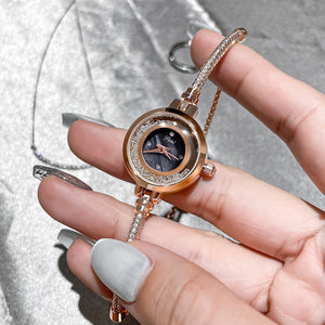 SKHL Women's Watch Rhinestone Light Luxury Ladies Fashion Shell Face Temperament Quicksand Dial Niche Bracelet Watch