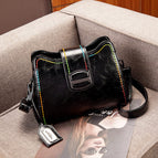 2021 summer new female bag retro European and American style one shoulder messenger crescent female bag 263