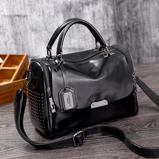2021 spring and summer new fashion retro oil wax leather handbag shoulder messenger Boston female bag D128