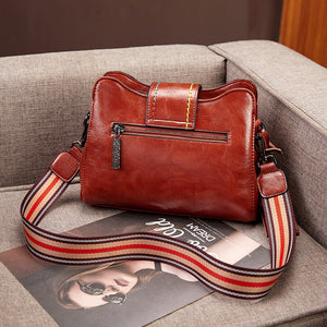 2021 summer new female bag retro European and American style one shoulder messenger crescent female bag 263