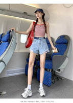 JEANS design sense jeans women's 2022 new contrast color a-line loose high-waisted slim shorts 383