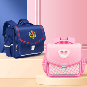 Horizontal schoolbag primary school children's ultra-light ridge protection to reduce the burden of boys and girls 2022 new LAF011