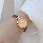 EAVANLIN 880 Women Quartz Watches Slim Leather Watchband New Fashion Ladie Watch Waterproof Female Wristwatches Clocks