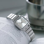 EAVANLIN Women's watch minority steel band watches temperament simple small green watch student green small square watch