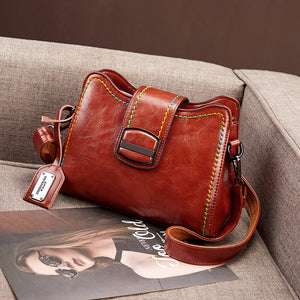 2021 summer new female bag retro European and American style one shoulder messenger crescent female bag 263