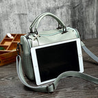 2021 spring and summer new fashion retro oil wax leather handbag shoulder messenger Boston female bag D128