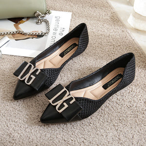 2022 spring new shoes women's diamond casual flat bottom shallow mouth single shoes women's large 222-6
