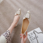 Pointed single shoes women's spring 2022 new flat bottom shallow mouth single Korean version leisure soft bottom pea shoes women's a222-10