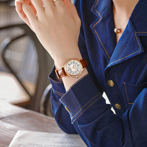 Guou 6044 Watch Women's Fashion Trend Large Dial Belt Quartz Watch Retro Versatile Waterproof Women's Watch