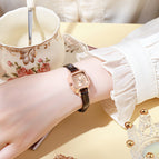 Tik Tok Live Stream Women's Watch Fashion Small Square Watch Quartz Watch Female Small Sugar Cube TikTok Live Stream Women's Watch Fashion Small Square Watch Quartz leather elegant lady Watch Female Small Sugar Cube PD682
