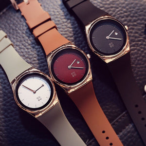 GUOU 8160 trend fashion couple silicone sports watch simple quartz dial to table sex silicone tape watch men and women gifts