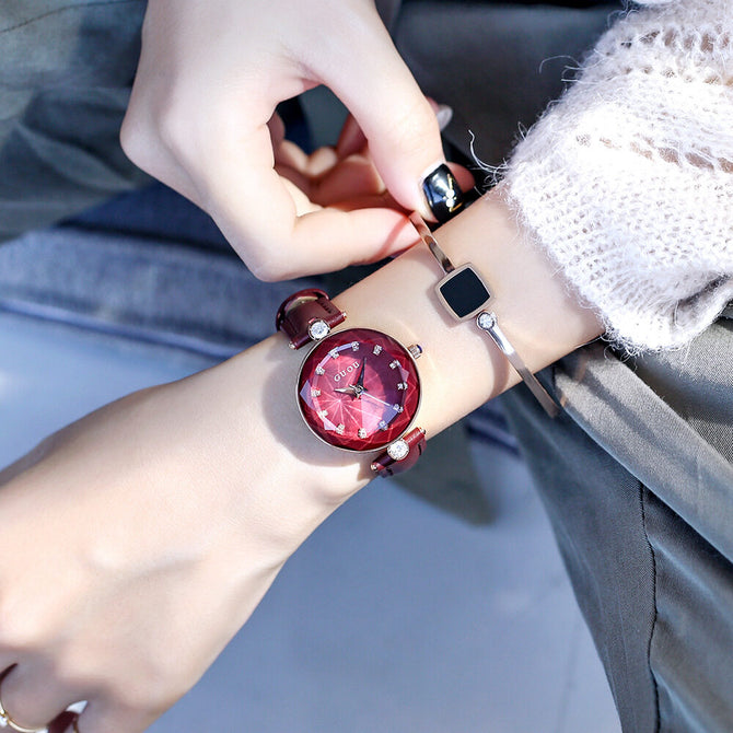 2022 GUOU Women's watch Korean fashion small dial quartz watch simple leisure Rhinestone leather women's Watch