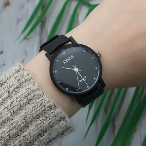 Digital Face Simple Men's and Women's Watch Fashion Women's Silicone Strap Watch Student Quartz Watch