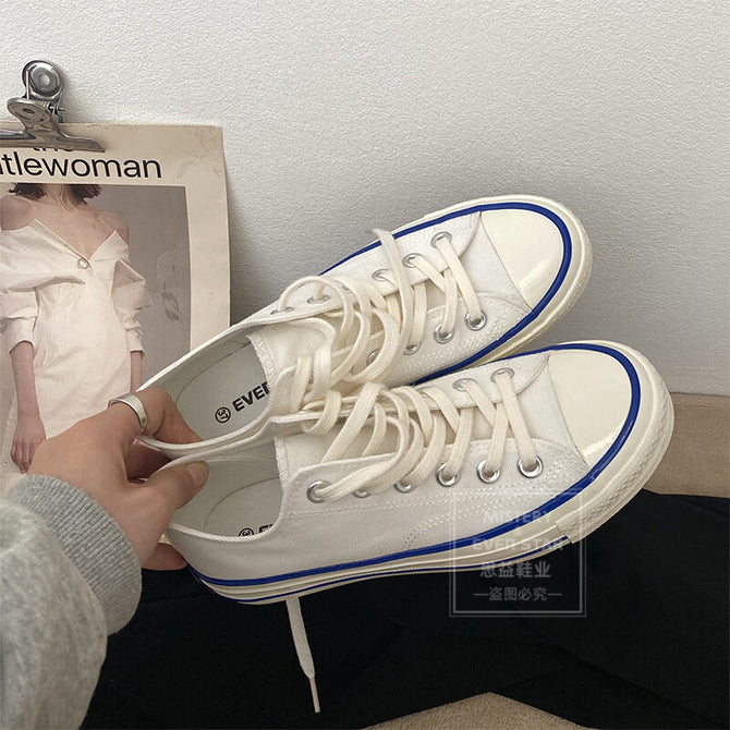 White and blue canvas men and women shoes 1970s student couple casual sports walking shoes 18