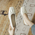 Square-toe thick-heeled shoes women's 2022 new spring and autumn simple pleated all-match shallow mouth medium-heeled women's office shoes 1366-2