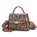 Niche messenger bag 2022 new small square bag retro large capacity women's bag fashion all-match commuter shoulder bag 3781