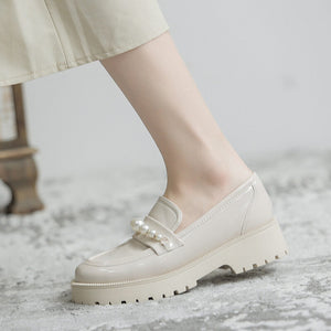 2022 new Korean version of all-match pearl small leather shoes women's slip-on loafers women's round toe thick sole shoes women 811-2