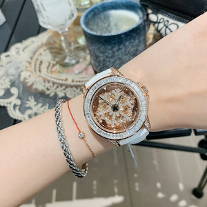 2023 New Ladies Watch Snowflake Hollow out See through Fashion Rotating Rhinestone Light Luxury Women's Watch 77023