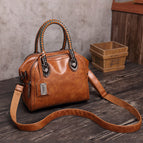 2021 new women's bag oil wax leather hit color portable single-shoulder messenger retro fashion hinged children's bag 231