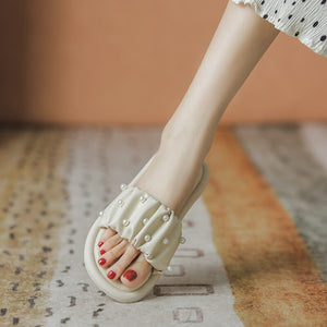 Slippers women's 2021 summer new pearl pleated flat bottom all-match outer wear soft bottom one word sandals and slippers 3313-2A