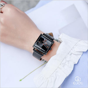 New GUOU Women Watches Fashion Square Watch Women Top Luxury brand Leather Watch Clock relogio feminino reloj mujer saat