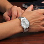 WWOOR Fashion Mens Watches Auto Date Luxury Quartz Watch Men Casual Slim Mesh Steel Waterproof Sport Watch Relogio Masculino