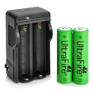 US Plugs UltraFire 18650 Battery Charger w/ 2*2600mAh 18650 Batteries