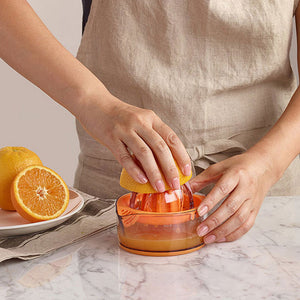 Plastic Kitchen Hand Juicer Lemon Orange Juice Making Squeezing Tool - Transparent
