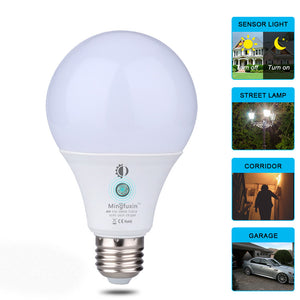 MIFXION Sensor Light Bulb, 360 Degree Dusk to Dawn A19 8W E27 Bulb Lamp for Indoor Outdoor Yard Porch Patio Garage Garden