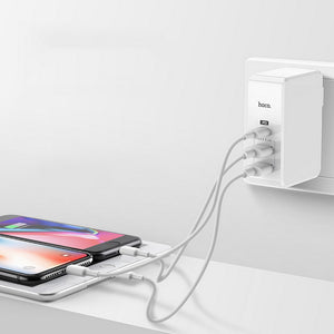 HOCO C32 Dual USB+TYPE-C Charger Travel Fast Portable Phone Charger White