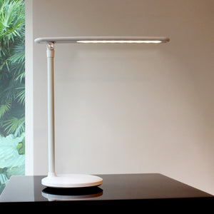 USB Rechargeable Touch Control Stepless Dimming 3-Color Changing Desk Table Lamp,Eye Protection Reading Lamp For Student White/0-5W