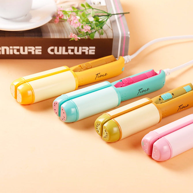 Portable Mini Cute Fruits Pattern Electric Hair Curler Straightener, Curling Iron Splint For Girls (Random Color) Random Color